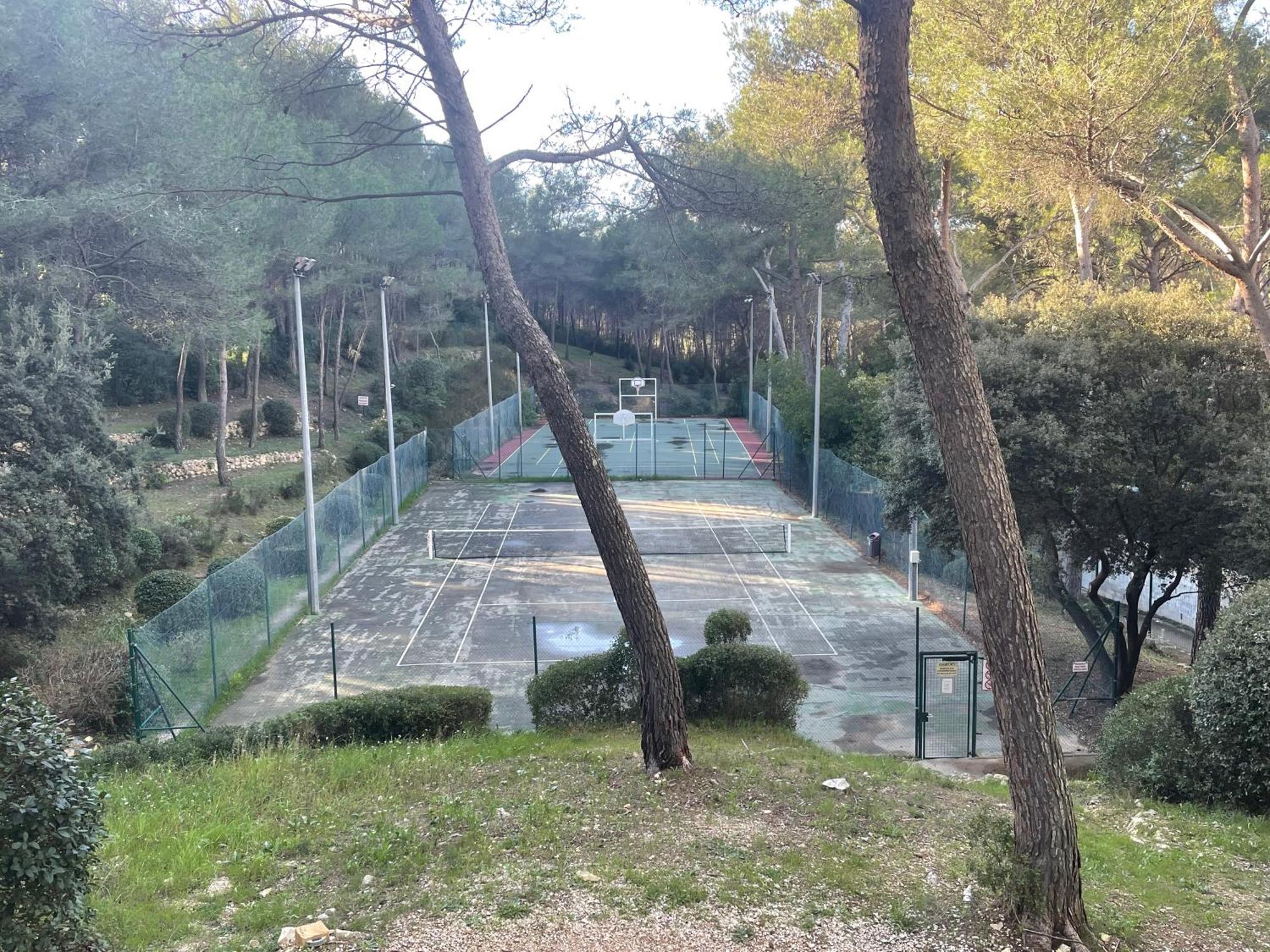 Studio Climatise Piscine Et Proche Plage Sanary-sur-Mer Εξωτερικό φωτογραφία